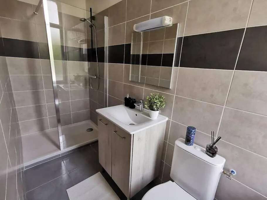 Le Favrel - Appartement Avec Mezzanine Renove - Gare De Βαν 0*,  Γαλλία
